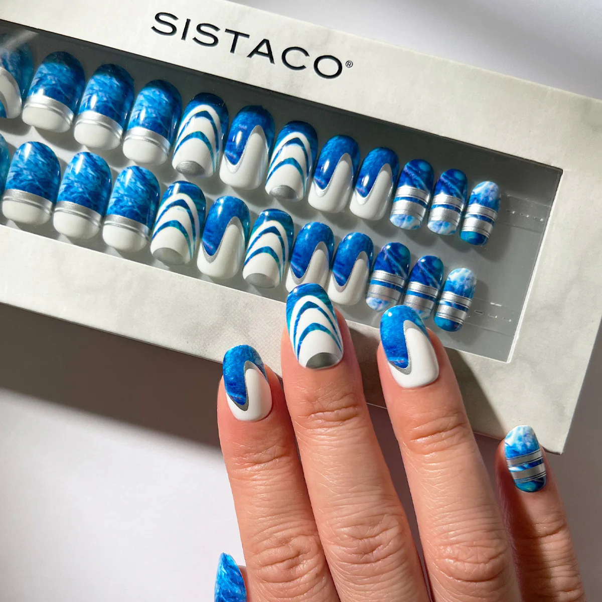 Ocean Glint - Oval Sustainable Nails - Image 3
