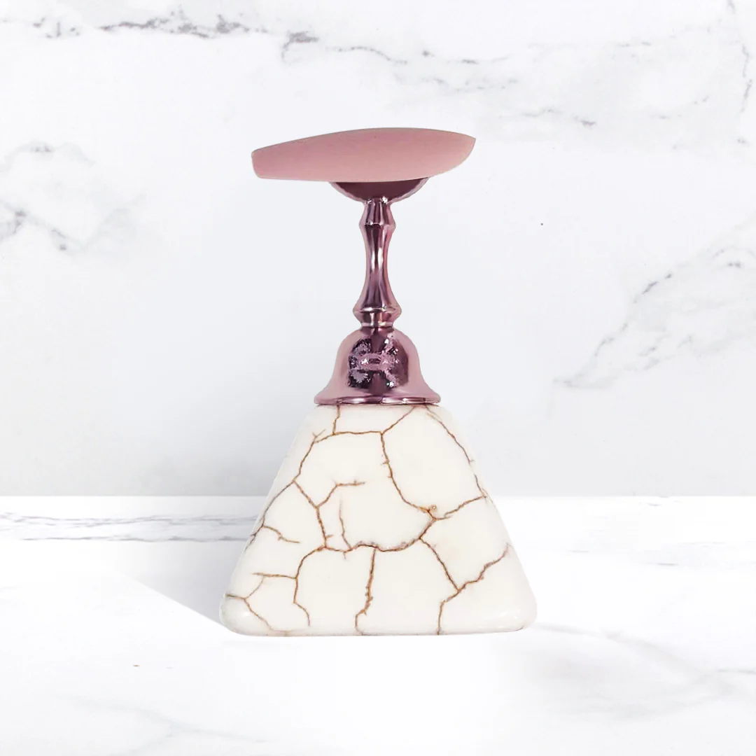 Sustainable Nails Stands - Image 4