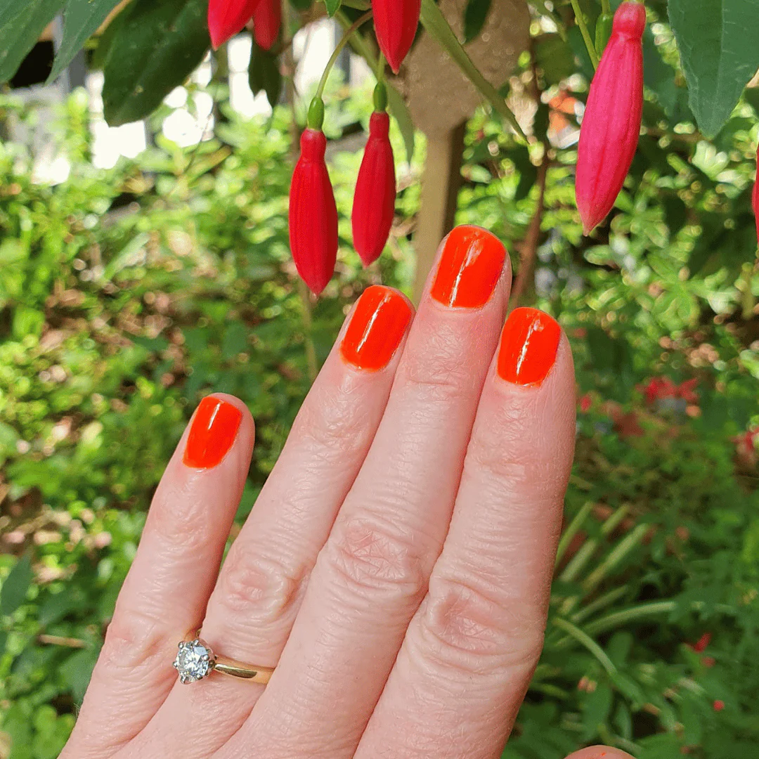 Vibrant Orange - Matte Neon Nail Powder - Image 4